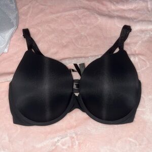 Victoria’s Secret T Shirt Push Up Bra Size 36DD